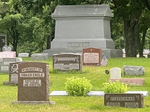 burial sites with tombstones at GRC